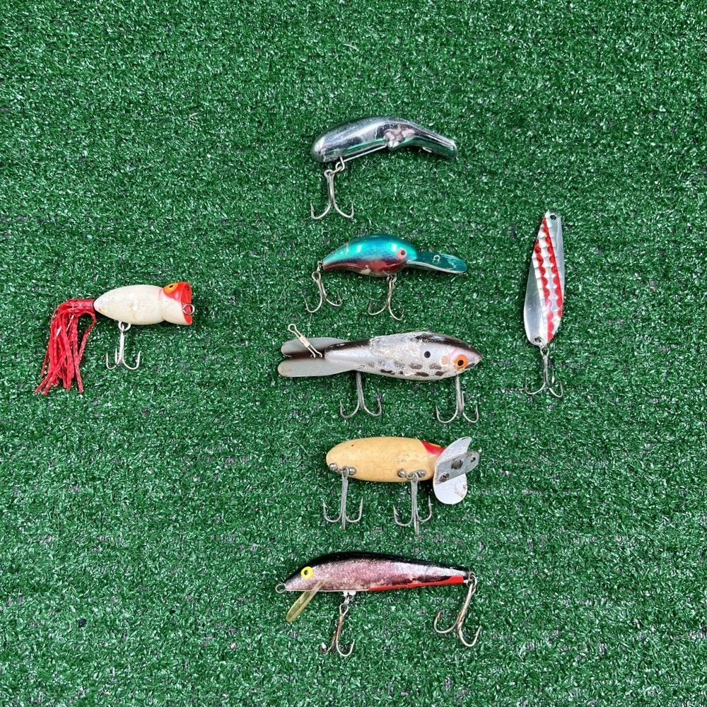 Vintage‎ Lot of 7 Fishing Lures Fred Arbogast Heddon Luxon & More See Pictures
